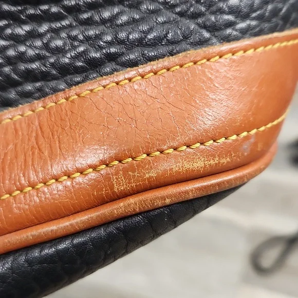 Vintage Dooney & Bourke Bucket Bag - Picture 16 of 16